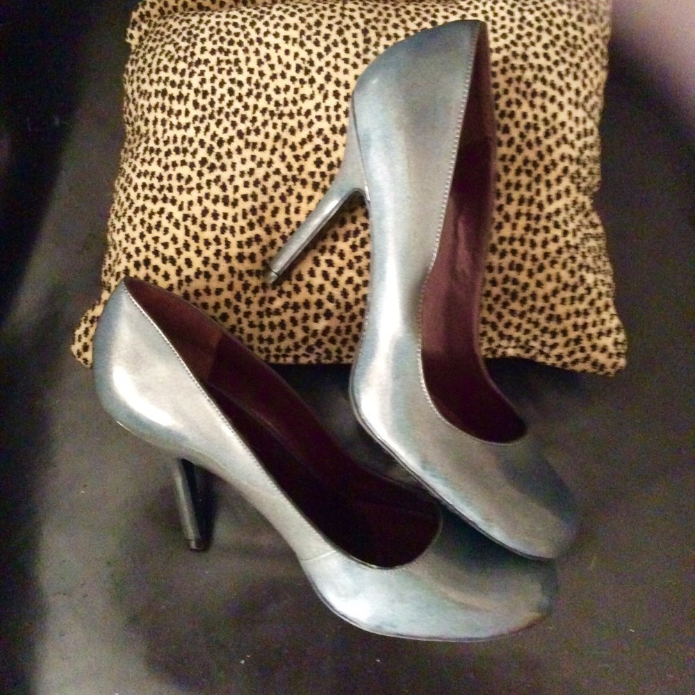 Cool mint cellophane pump
